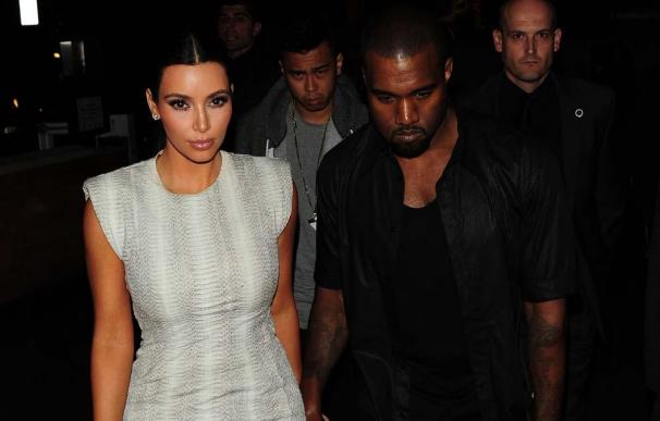 Khloe Kardashian: 'Kim y Kanye West son uña y carne'