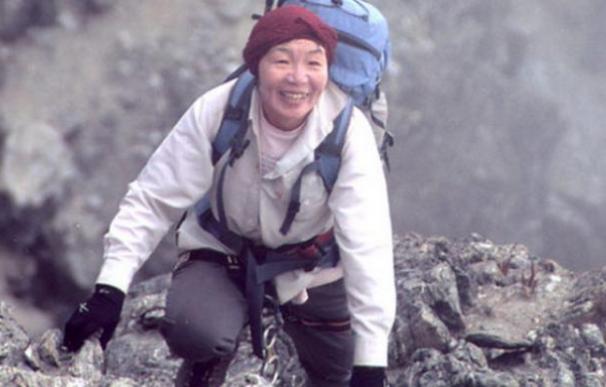 Fallece la alpinista japonesa Junko Tabei, la primera mujer que escaló el Everest