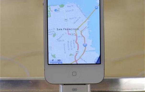 Apple lamenta errores en sus mapas y sugiere servicios rivales