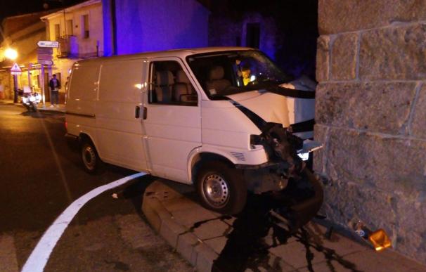 Fallece el conductor de una furgoneta en A Cañiza (Pontevedra)