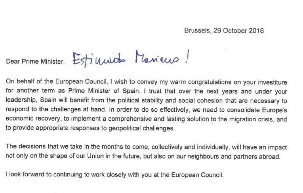 La UE felicita a Rajoy y confía en que dé "estabilidad política y cohesión social" al país