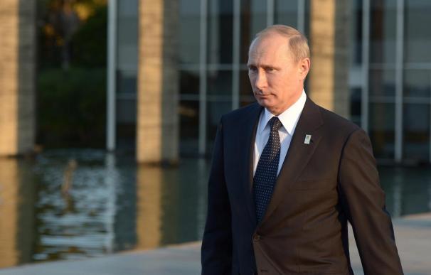 Putin promete que propiciará una solución negociada al conflicto en Ucrania