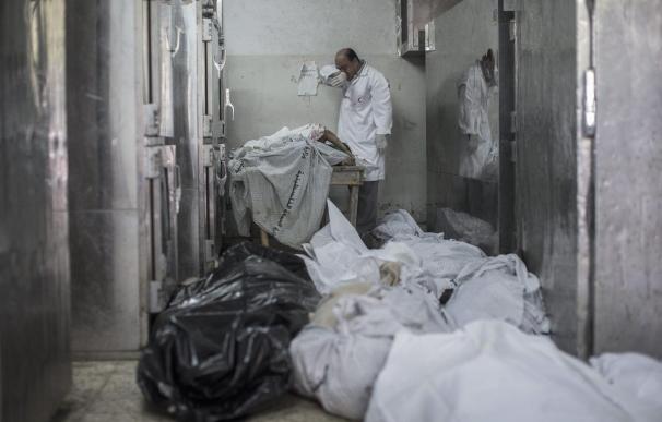 Casi cien palestinos y 13 soldados israelíes muertos en el día más cruento