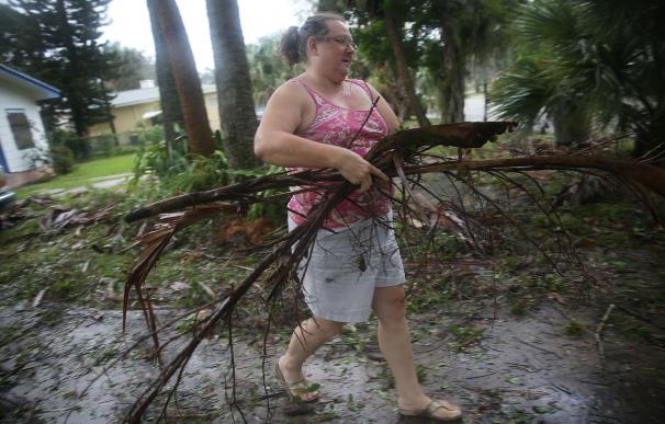Se elevan 478 las víctimas del huracán Matthew y ya está en la costa de Florida