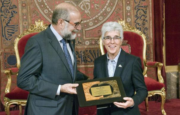 La doctora Juana María Zubicoa, galardonada con el premio Sánchez Nicolay a las buenas prácticas médicas