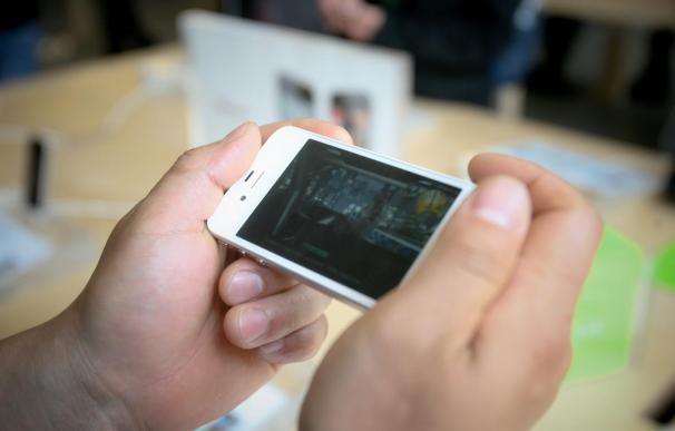 Apple's White iPhone 4 Begins To Sell In China
