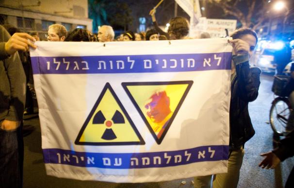 Israelis Demonstrate Against Possible Aggression With Iran