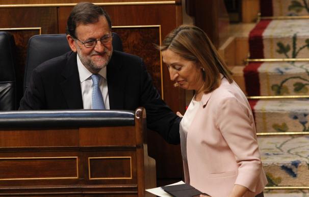 La presidenta del Congreso, sobre la protesta contra la investidura de Rajoy: Manifestarse es un derecho de todos