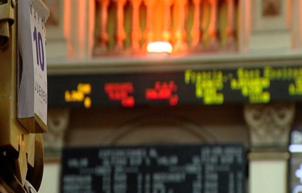 Santander y BBVA suman más de un 5% y llevan al Ibex a recuperar los 7.000 puntos, al subir un 3%