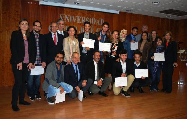 La Fundación Tres Culturas presenta a los diez refugiados que estudiarán en España