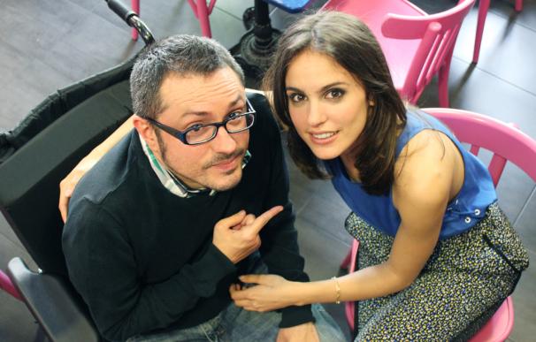 El director Roberto Pérez y la actriz Verónica Echegui