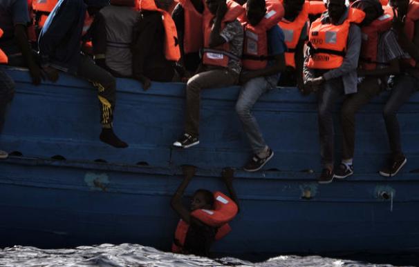 La Guardia Costera rescata a 500 migrantes en el Mediterráneo