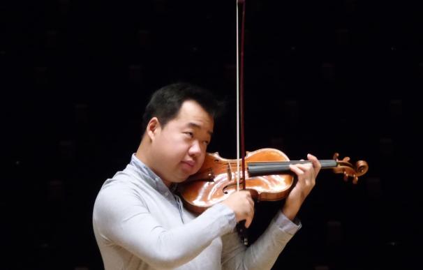 La OV y Ning Feng interpretan en el Palau el virtuoso Concierto nº 1 para violín de Paganini