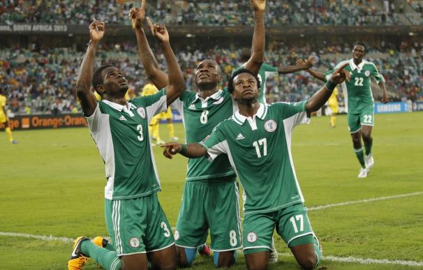 Jugadores nigerianos celebran la victoria ante Mali en la pasada Copa de África