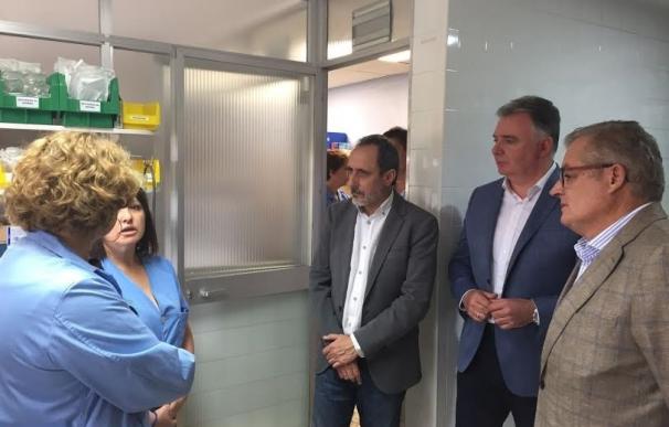 Pacientes y profesionales del Hospital de Riotinto se benefician ya de la renovada planta de Medicina Interna