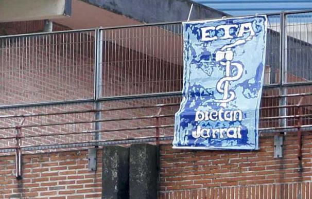 El colectivo de presos de ETA ve al Gobierno español "solo con su violencia"