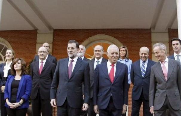 El Gobierno que perfila Rajoy: entra Cospedal, sigue Soraya, saldrán los ministros más polémicos
