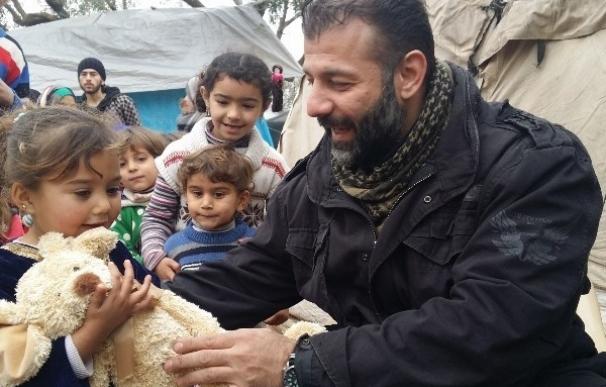 El 'contrabandista' de juguetes de Alepo deja su partido, acusado de tener lazos con el yihadismo