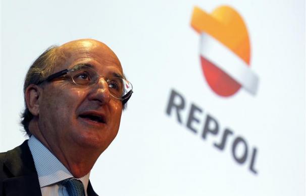 Repsol asumirá la mitad del coste de la subida del IVA