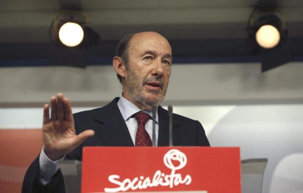 Rubalcaba baraja que los militantes elijan al nuevo líder del PSOE