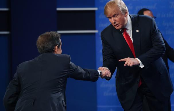 Imágenes del tercer y último debate presidencial entre Hillary y Trump