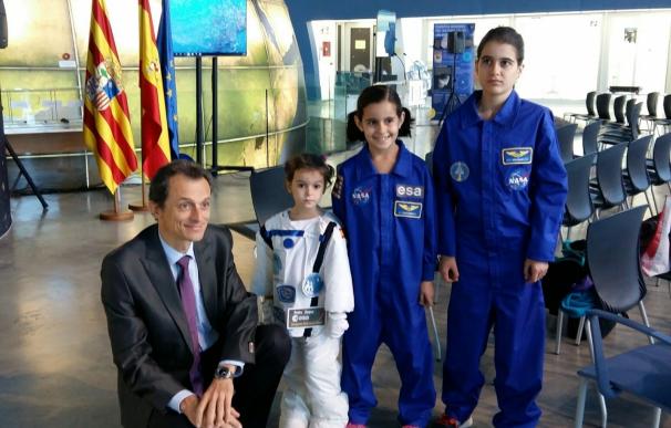 Pedro Duque asiste en Huesca a la inauguración de una muestra de la Agencia Espacial Europea