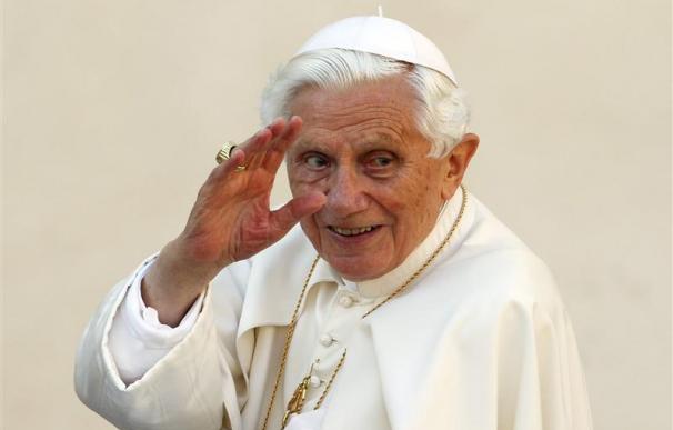 El Papa pide apoyo tras su decisión de renunciar