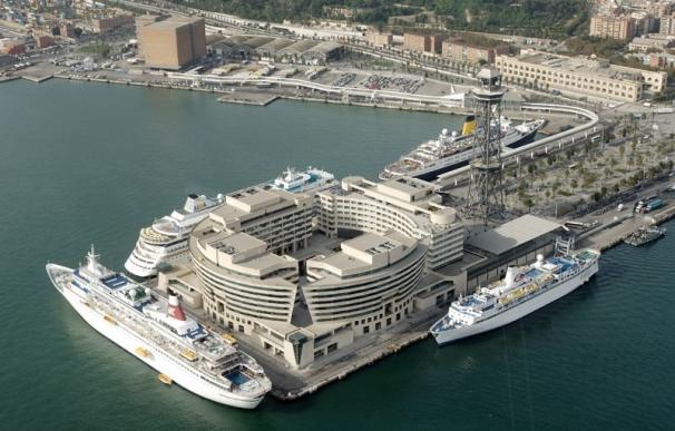 Fomento empieza la redacción del estudio informativo del nuevo acceso sur al Puerto de Barcelona