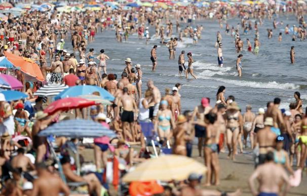 Varias localidades de Valencia y Castellón superan los 30 grados a mediodía