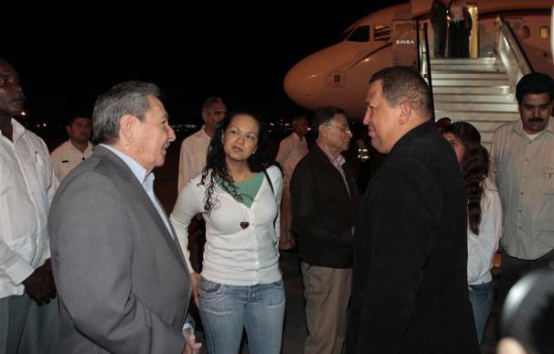 Hugo Chávez tiene posibilidades de curarse, según médicos