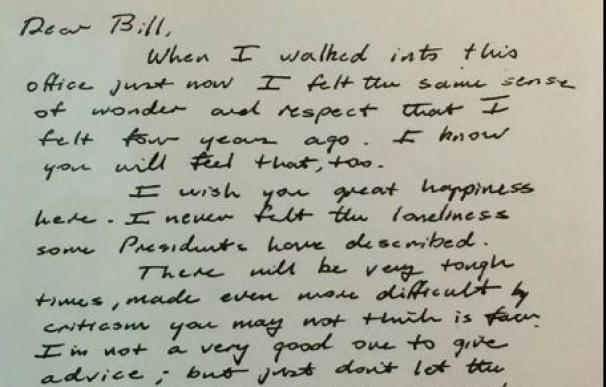Una carta de Bush padre apoyando a Clinton recuerda la política más civilizada en EEUU