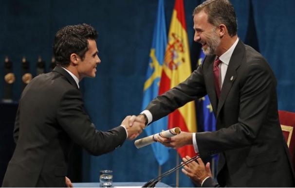 Gómez Noya, el héroe que superó una enfermedad de corazón, recibe el Princesa de Asturias de los Deportes 2016