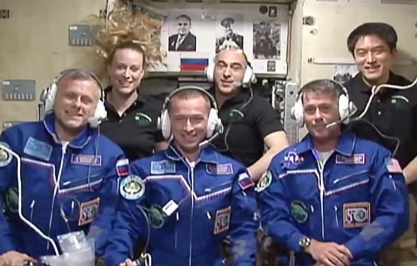 La Expedición 49 a la Estación Espacial recibe tres nuevos tripulantes