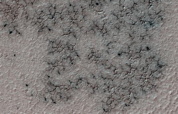 Un total de 10.000 voluntarios ayudan a la NASA a buscar 'arañas' en Marte