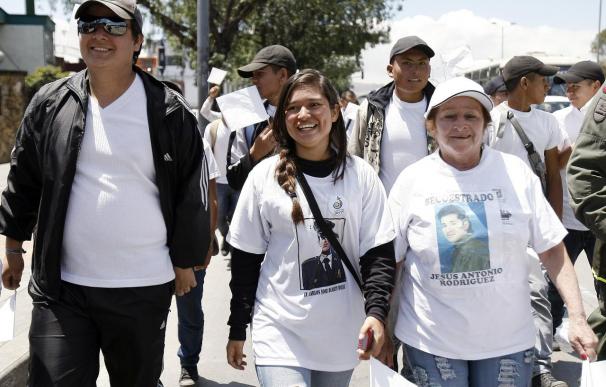 La hija de un rehén de las FARC culmina una marcha por la libertad, desilusionada con Colombia