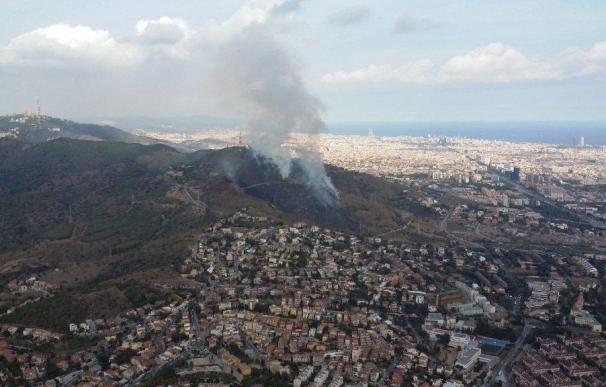 Extinguido el incendio en Collserola tras quemar 10 hectáreas
