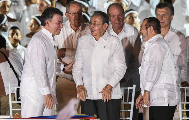 Colombia inicia una nueva era y las FARC piden perdón a las víctimas