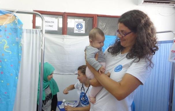 Una matrona segoviana afincada en Londres, primera en atender a mujeres en campamentos de refugiados de Salónica