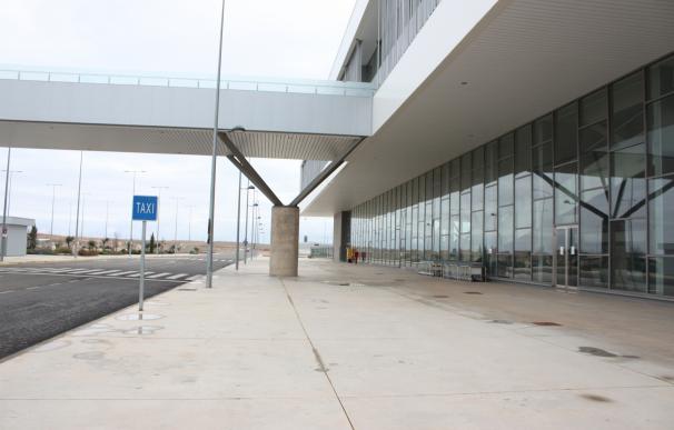 Franco dice que la vinculación entre la Junta y el aeropuerto de Ciudad Real "nunca será económica"