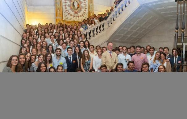 Un total de 307 alumnos participan en el Programa de Becas Alumni de la Universidad de Navarra