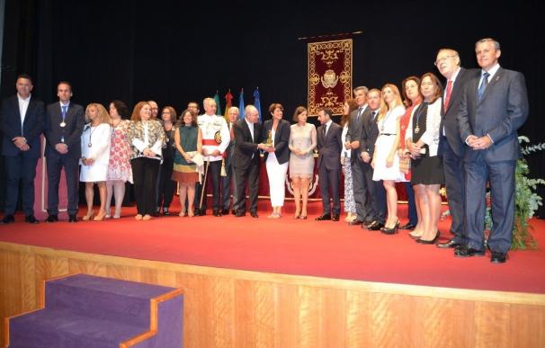 San Fernando acoge la entrega del VIII Premio 'Cortes de la Real Isla de León' a Acnur