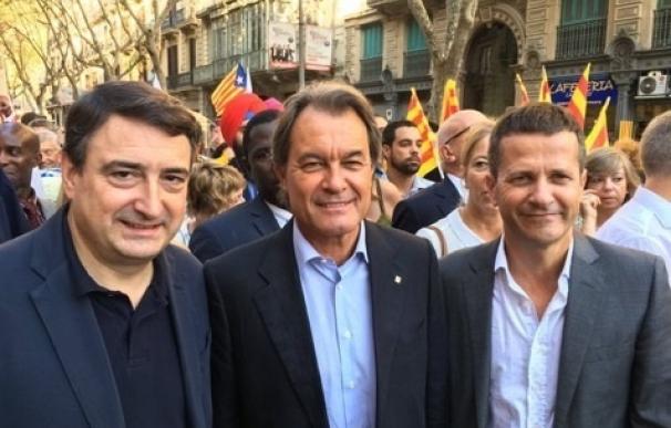 Esteban (PNV) lamenta que el Estado "no quiere" reconocer a Cataluña y País Vasco