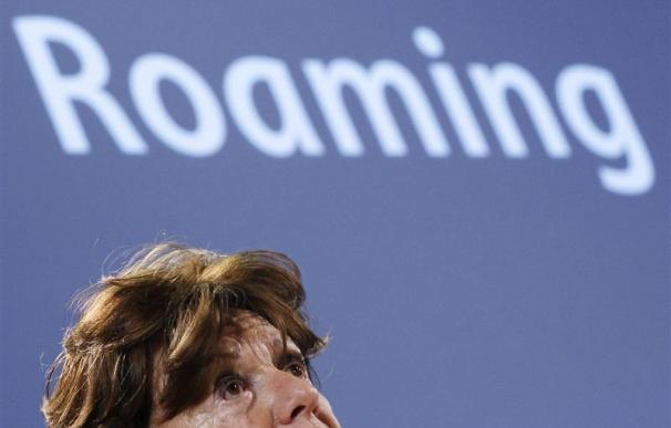 La comisaria europea de la Competencia, Neelie Kroes, quiere acabar con el 'roaming' en las comunicaciones móviles dentro de la UE..