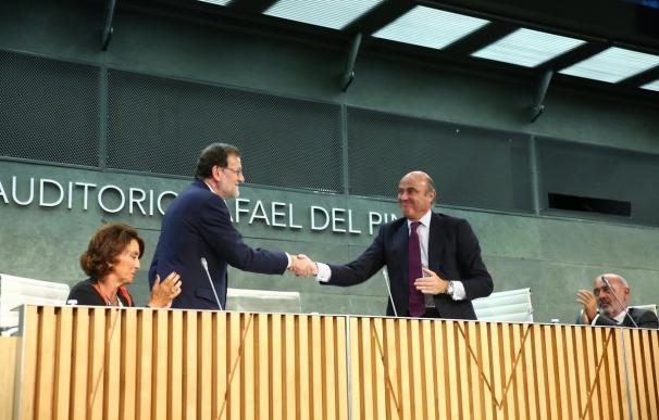 Rajoy pide "acabar con el ruido" y el bloqueo para centrarse en lo que importa, sin menciones a Barberá o Soria