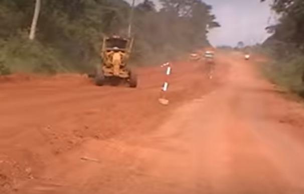 Uganda trata de atajar las muertes en la carretera más peligrosa del mundo acusada de brujería