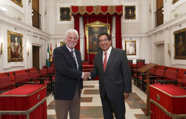 La Fundación Cajasol y la Fundación Real Academia de Medicina y Cirugía apuestan por la investigación