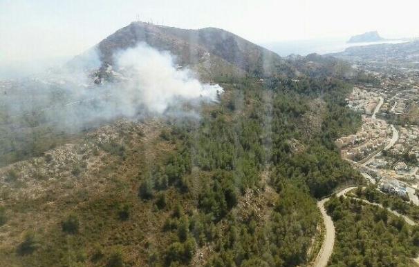 Declarados dos incendios forestales en Moixent (Valencia) y Benitatxell (Alicante)