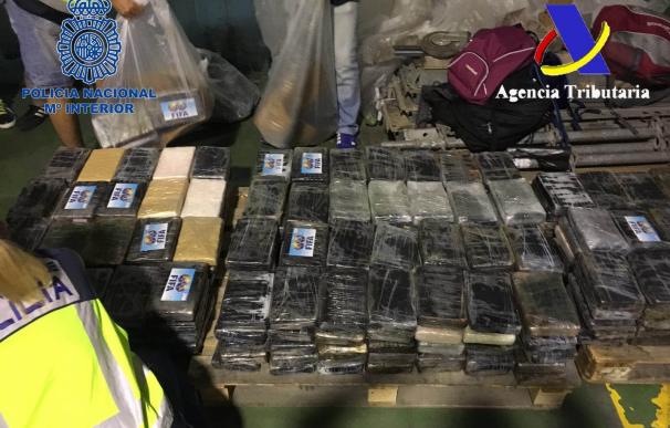 Incautados 900 kilos de cocaína procedente de Colombia camuflados en el interior de cajas de bananas
