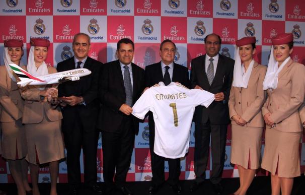 El Real Madrid rubrica un acuerdo de patrocinio con Emirates para las cinco próximas temporadas
