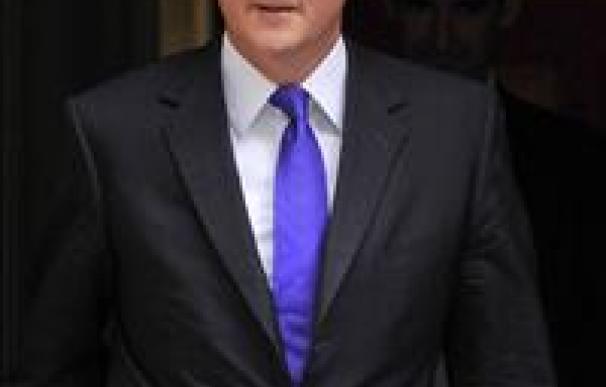 Cameron admite que pudo equivocarse al contratar a su ex jefe de prensa, Andy Coulson